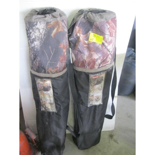 2 FOLDING OVERSIZE CAMMO ARMCHAIRS
