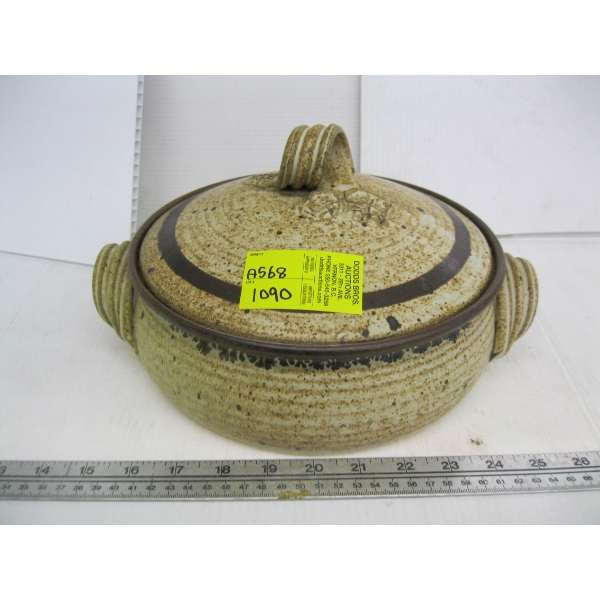 LIDDED POTTERY BOWL