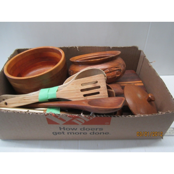 WOODEN UTENSILS & DISHES