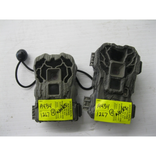 2 TRAIL CAMS