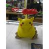 Image 2 : POKEMAN FIGURINE & A 10 PACK OF POKEMAN CARDS