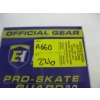 Image 6 : PAIR OF BAUER SKATES, SZ ?, SKATE GUARDS & SZ L HELMET