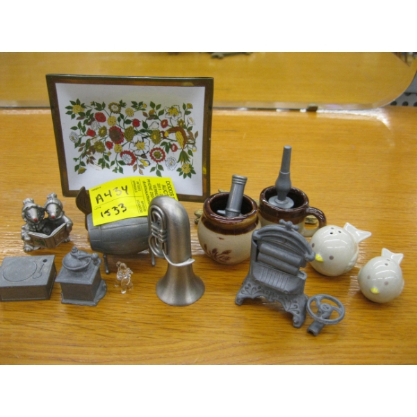 SM. COLLECTABLE FIGURINES, S&P, ETC.