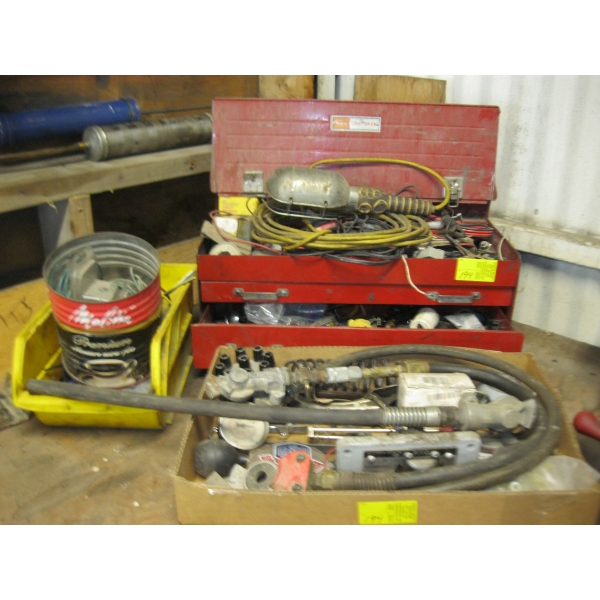TOOLBOX W/MISC. CONTENTS & ASST'D FITTINGS, 12V TROUBLE LIGHT, ETC.