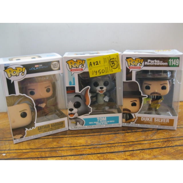 3 POP BOBBLE HEADS