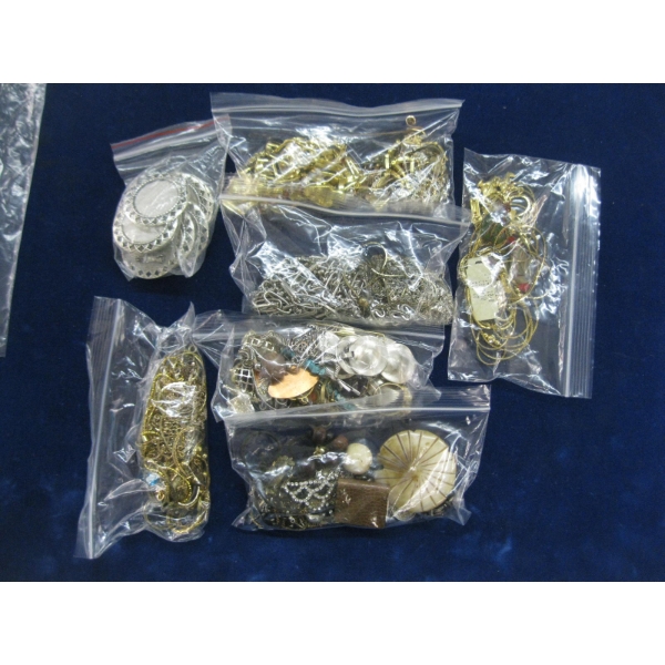 BAG OF ASST. COSTUME JEWELLERY
