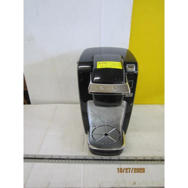 KEURIG SINGLE CUP COFFEEMAKER