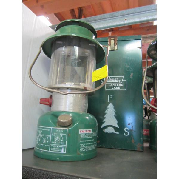 COLEMAN MODEL 321B GAS LANTERN W/METAL BOX