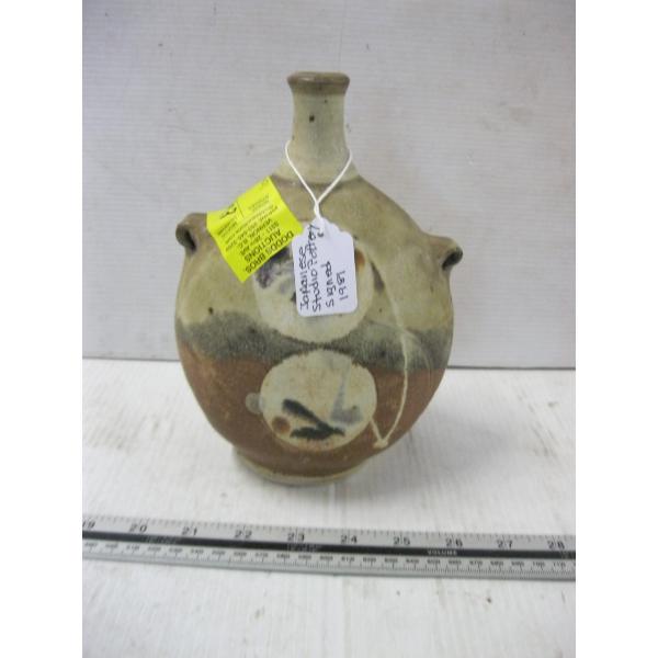 JAPANESE STUDIO POTTERY JUG, 1981, SIGNED