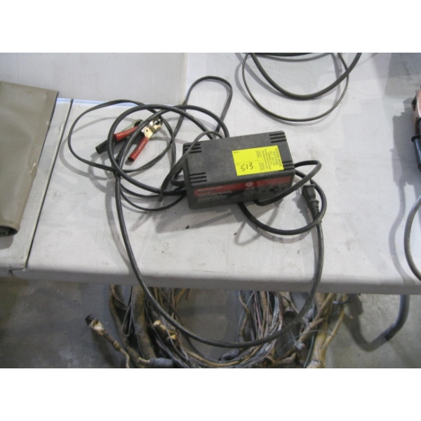 SMALL BATTERY CHARGER - 1 AMP - 6V OR 12V