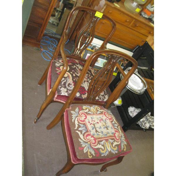 WOOD FRAMED UPHOLSTERED SEAT ANTIQUE ARMCHAIR & MATCHING SIDE CHAIR