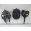 Image 4 : 2 HANDBAGS & 3 MASKS (SQUID GAMES, HALLOWEEN OR DECOR)