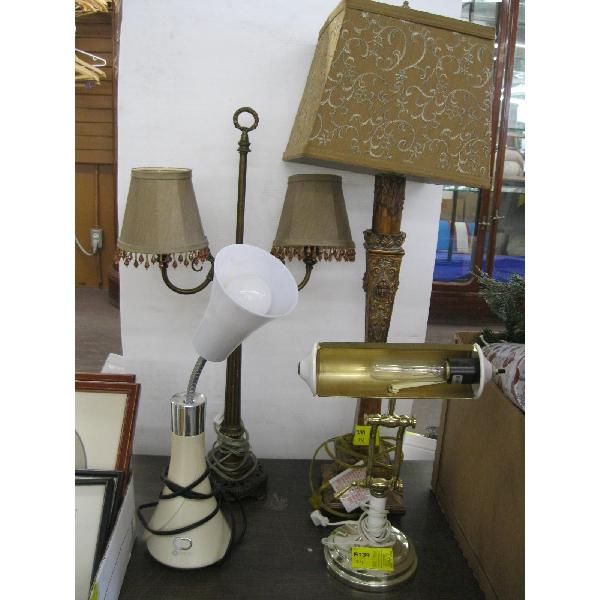 4 LAMPS