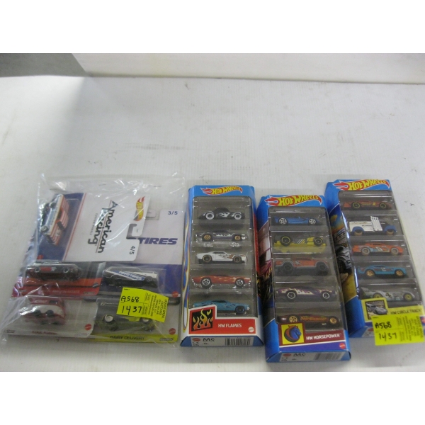20 HOTWHEELS CARS