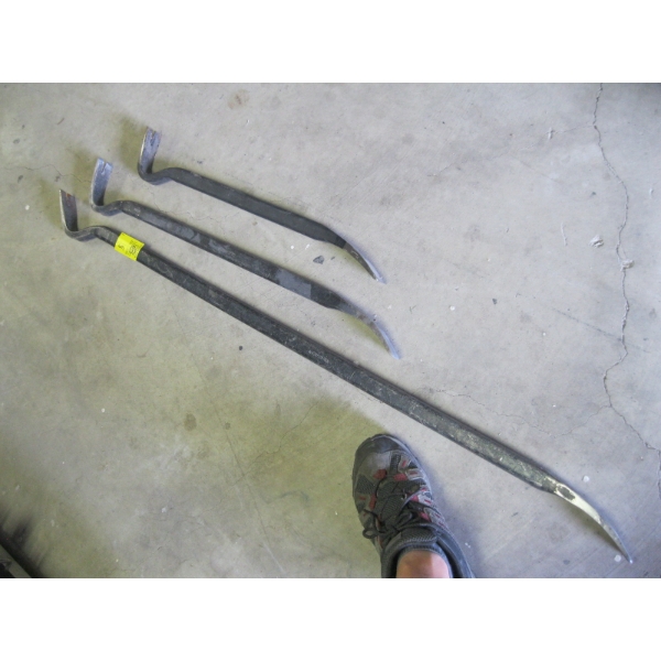 SET OF 3 CROWBARS