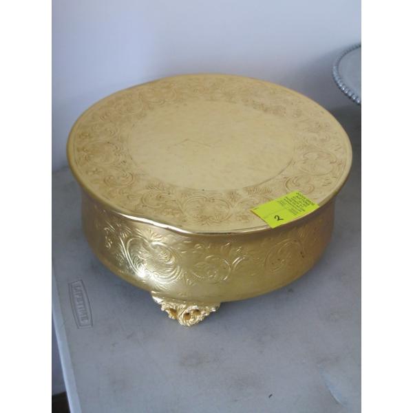GOLD CAKE STAND