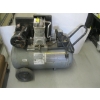 Image 2 : SUPERIOR 20 GALLON AIR COMPRESSOR