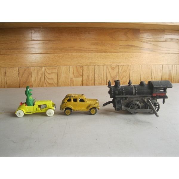 3 VINTAGE TOYS