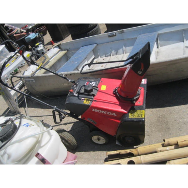 HONDA 4 STROKE HS621 GAS SNOWBLOWER