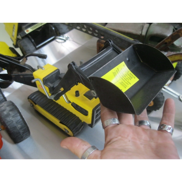 TONKA TRACKED BACK HOE LOADER