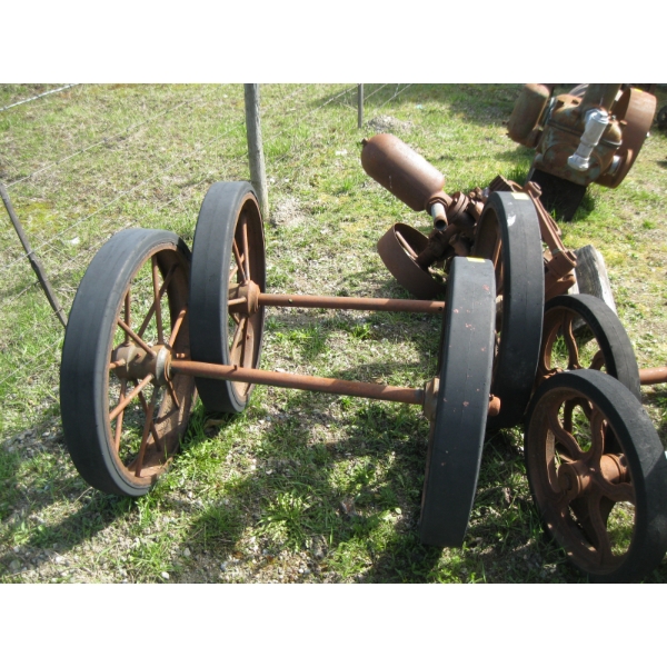 2 AXLES W/WHEELS - SPOKED W/RUBBER