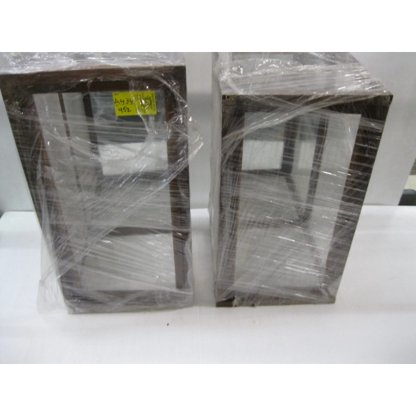 2 GLASS SHOWCASES