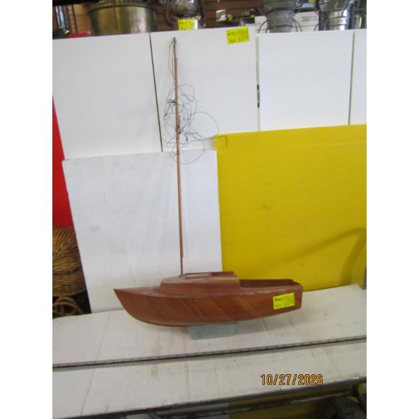 WOODEN BOAT