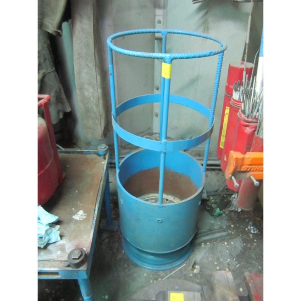 ROUND METAL RACK/CAGE