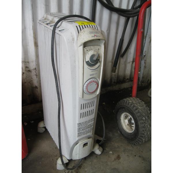 DILONGHI ELECTRIC OIL FILLED HEATER