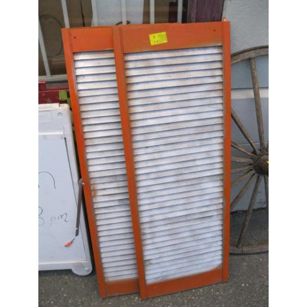 PAIR OF LOUVERED DOORS
