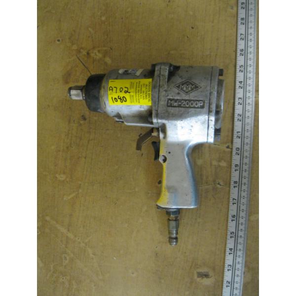 3/4" DRIVE AIR IMPACT GUN & A CRAFTSMAN FINISHING PLANER
