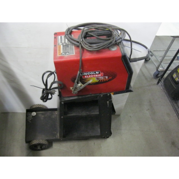 LINCOLN WELDPACK 3200HD - MISSING TIP OF GUN, W/CART