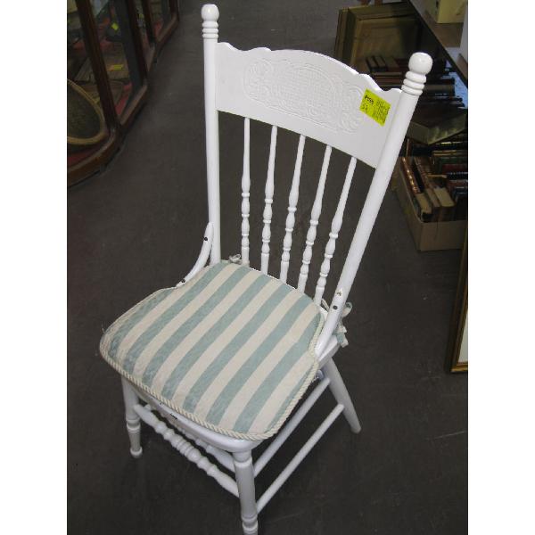 WHITE PAINTED PRESSBACK CHAIR