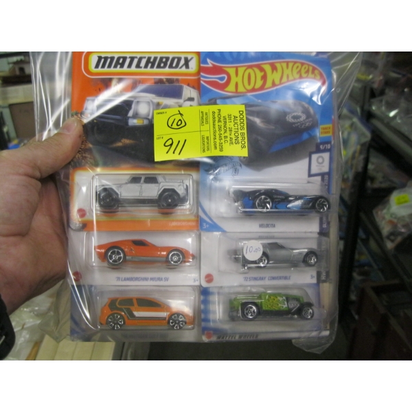 10 NEW HOTWHEELS CARS