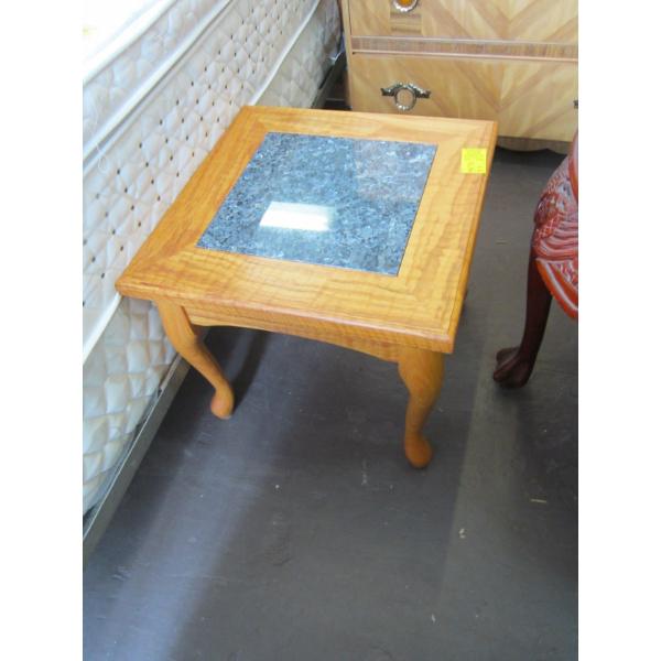 WOODEN END TABLE W/INLAID TILE TOP