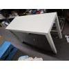 Image 3 : 3 WHITE SIDE TABLES/DESKS