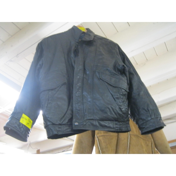 SZ M LEATHER COAT
