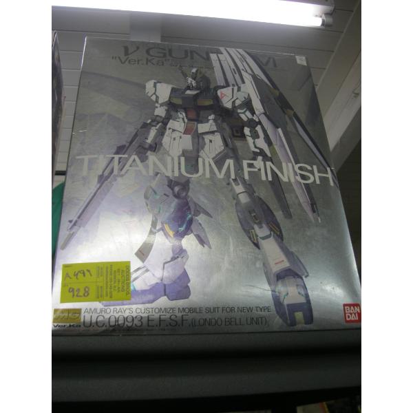 BANDAI GUNDAM MODEL