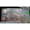Image 2 : 3 UNCIRCULATED COIN SETS - 1974, 1975, 1976