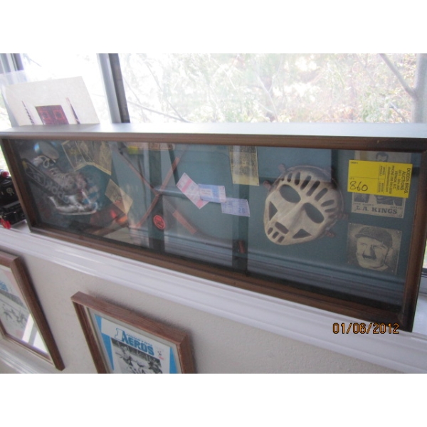 CASED BOX FRAMED GAME OF ICE HOCKEY