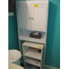 Image 1 : 2 WHITE SHELF UNITS