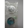 Image 2 : 2 2001 1 OZ. .999 SILVER MAPLE LEAFS (TAX EXEMPT)