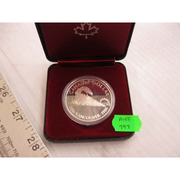 1986 CDN SILVER DOLLAR (50% SILVER)