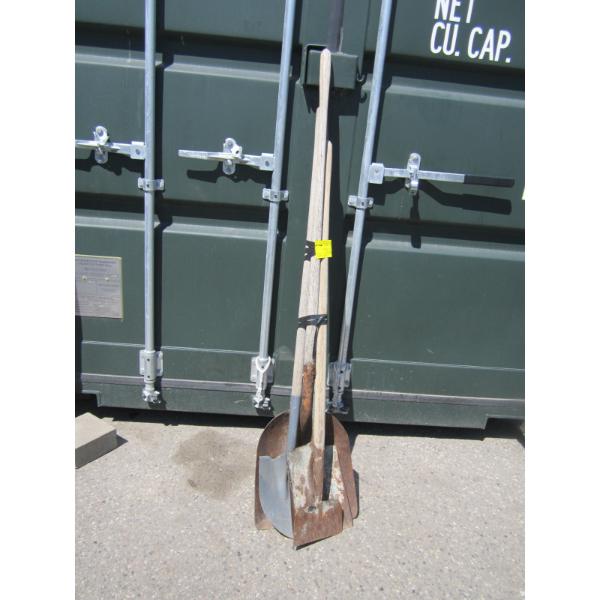 BUNDLE OF SHOVELS