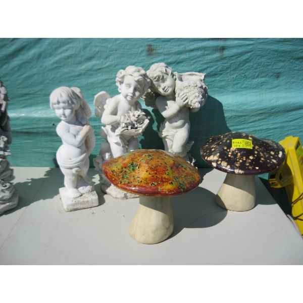 5 GARDEN FIGURINES 
