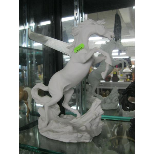 FRANKLIN MINT "BATTLING STALLIONS" WHITE HORSE