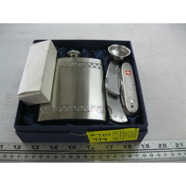 FLASK & POCKETKNIFE