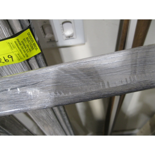 BLANC M665 T MOLDING