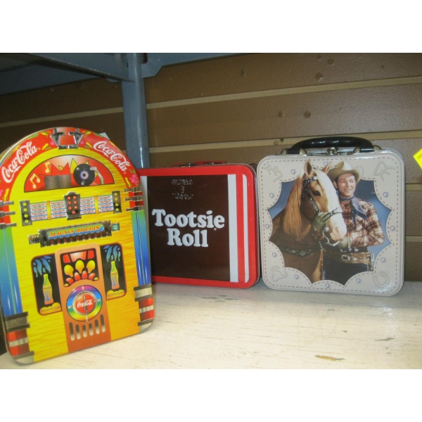2 LUNCHBOXES & A COCA COLA TIN