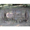Image 2 : VINTAGE YARD ART